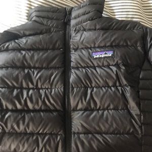 Patagonia women’s jacket !! Medium women’s.